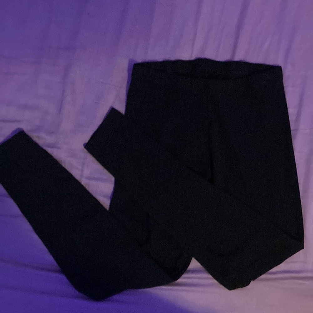 black leggings